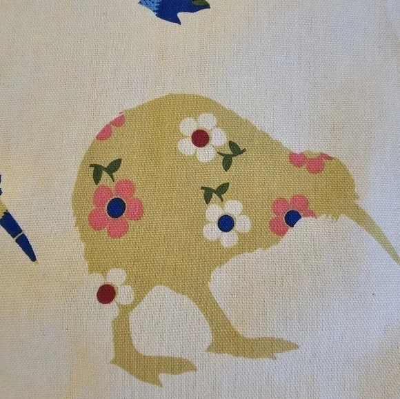New Zealand Kiwi Decorative Towel - Super Colorful and Unique! - Picture 7 of 9
